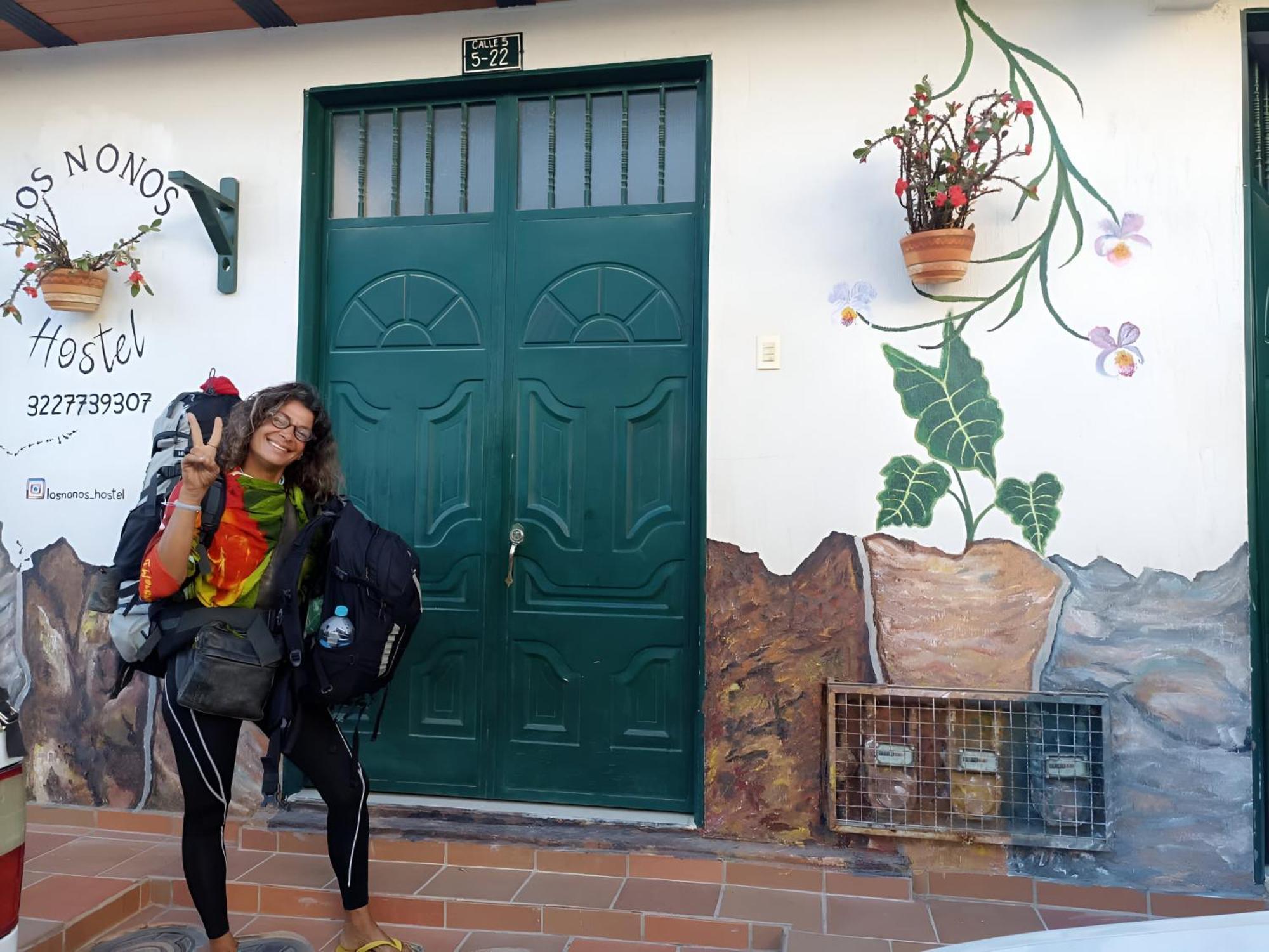 Los Nonos Hostel Guadalupe エクステリア 写真