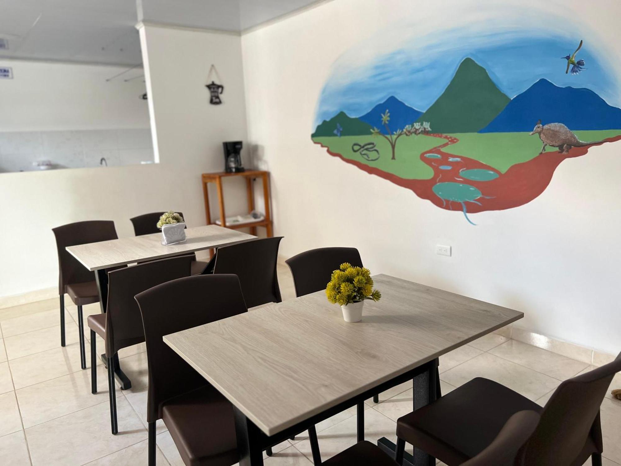 Los Nonos Hostel Guadalupe エクステリア 写真