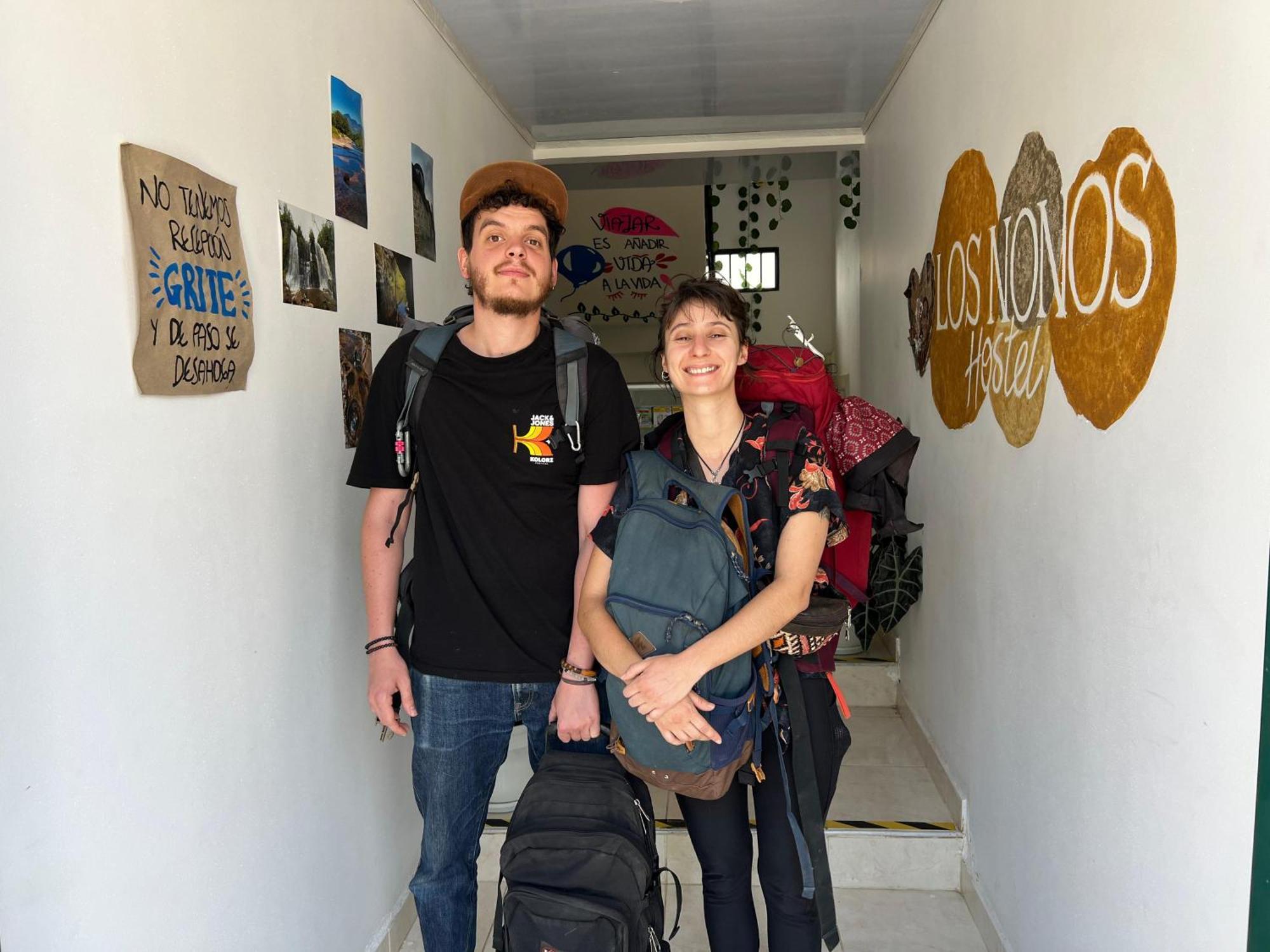 Los Nonos Hostel Guadalupe エクステリア 写真