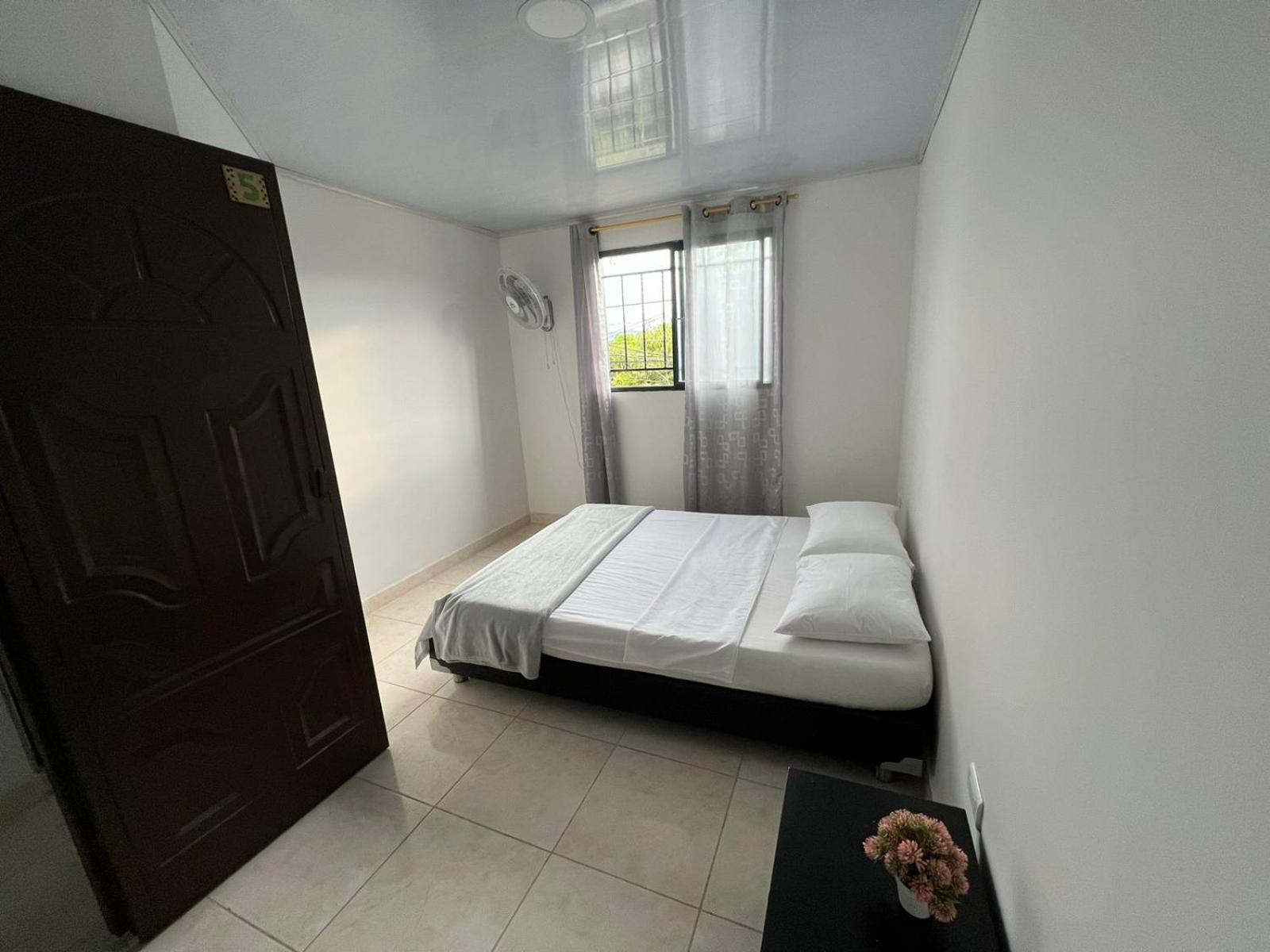 Los Nonos Hostel Guadalupe 部屋 写真